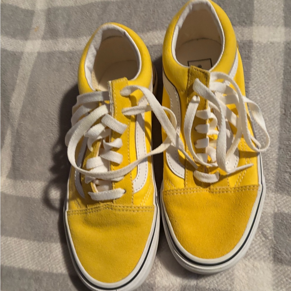 Women’s vans. Worn one time. Smoke and bug free
